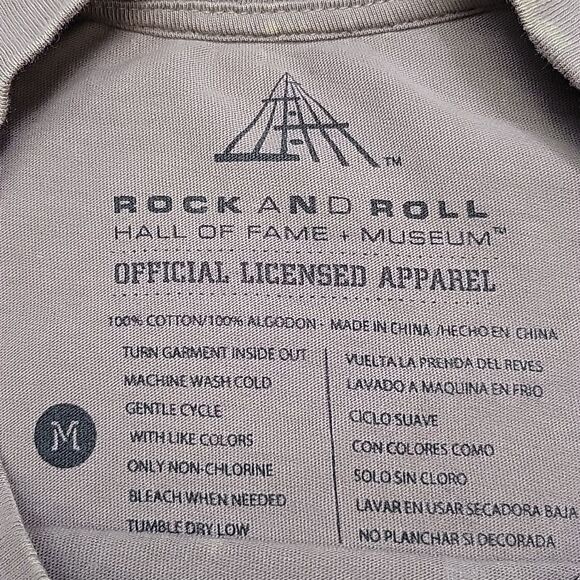 Rock & Roll Hall of Fame Authentic Jimi Hendrix Graphic Tee-shirt Size Medium - Picture 6 of 13